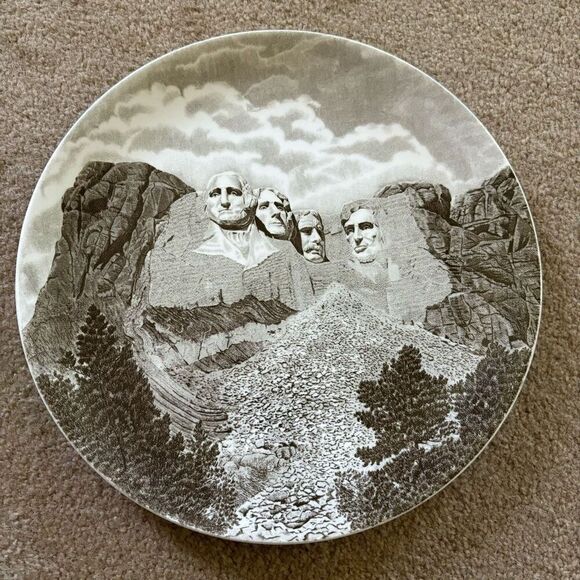 Mt. Rushmore National Shrine Of Democracy Johnson Bros. Collectors Plate - Picture 1 of 4